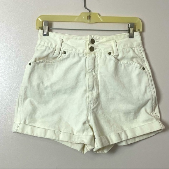 Bergamo Vintage 80’s High-Waisted Shorts | Cuffed Hem | 100% Cotton | Off White - Picture 1 of 11